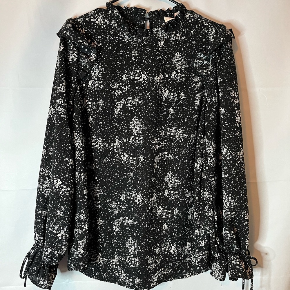Elegant Black and White Floral Women's Blouse